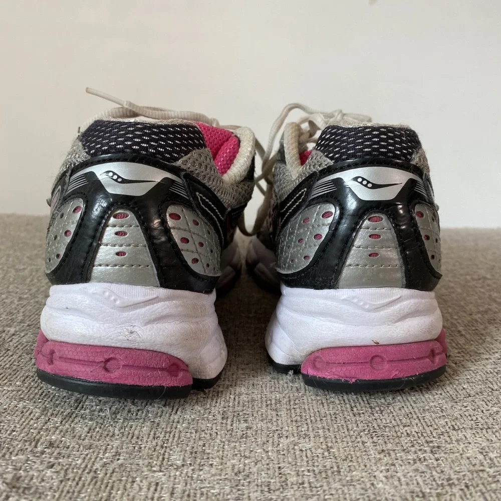 Saucony Womens Grid Stratos‎ 5 Sneakers 7.5 Running Athletic Shoes Silver Pink